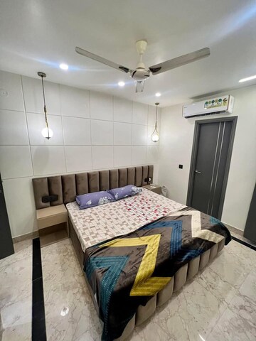 Bedroom in 1 BHK Builder Floor at Palam Vihar – for Rent