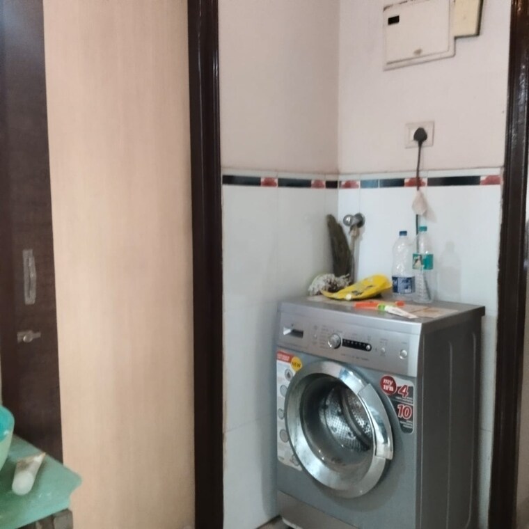 Bathroom, shubharambh-towers 3 Bedroom 1350 Sq.Ft. Apartment In Ghodbunder Road Thane 9482422
