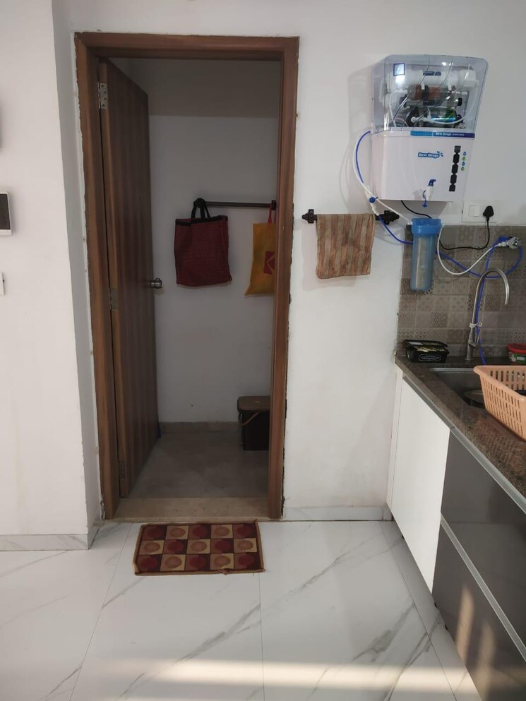 Kitchen, brahma-suncity 3 Bedroom 1680 Sq.Ft. Apartment In Wadgaon Sheri Pune 9482419