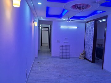 Room in 3 BHK Apartment at Khirki Extension – for Rent