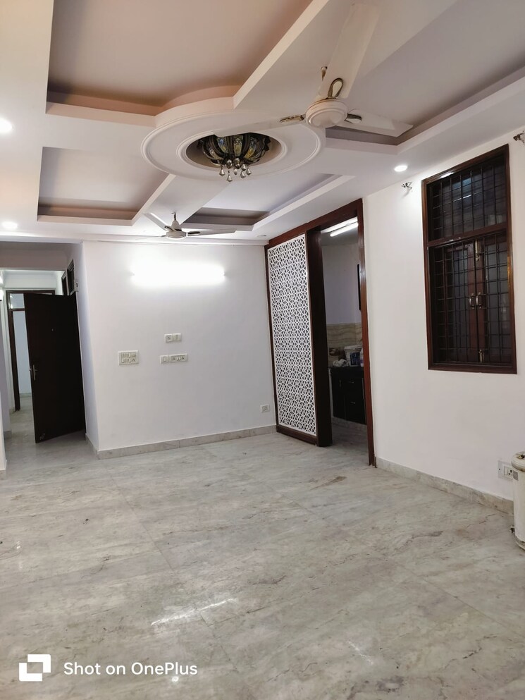 Room, khirki extension 3 Bedroom 1000 Sq.Ft. Apartment In Khirki Extension Delhi 9482407