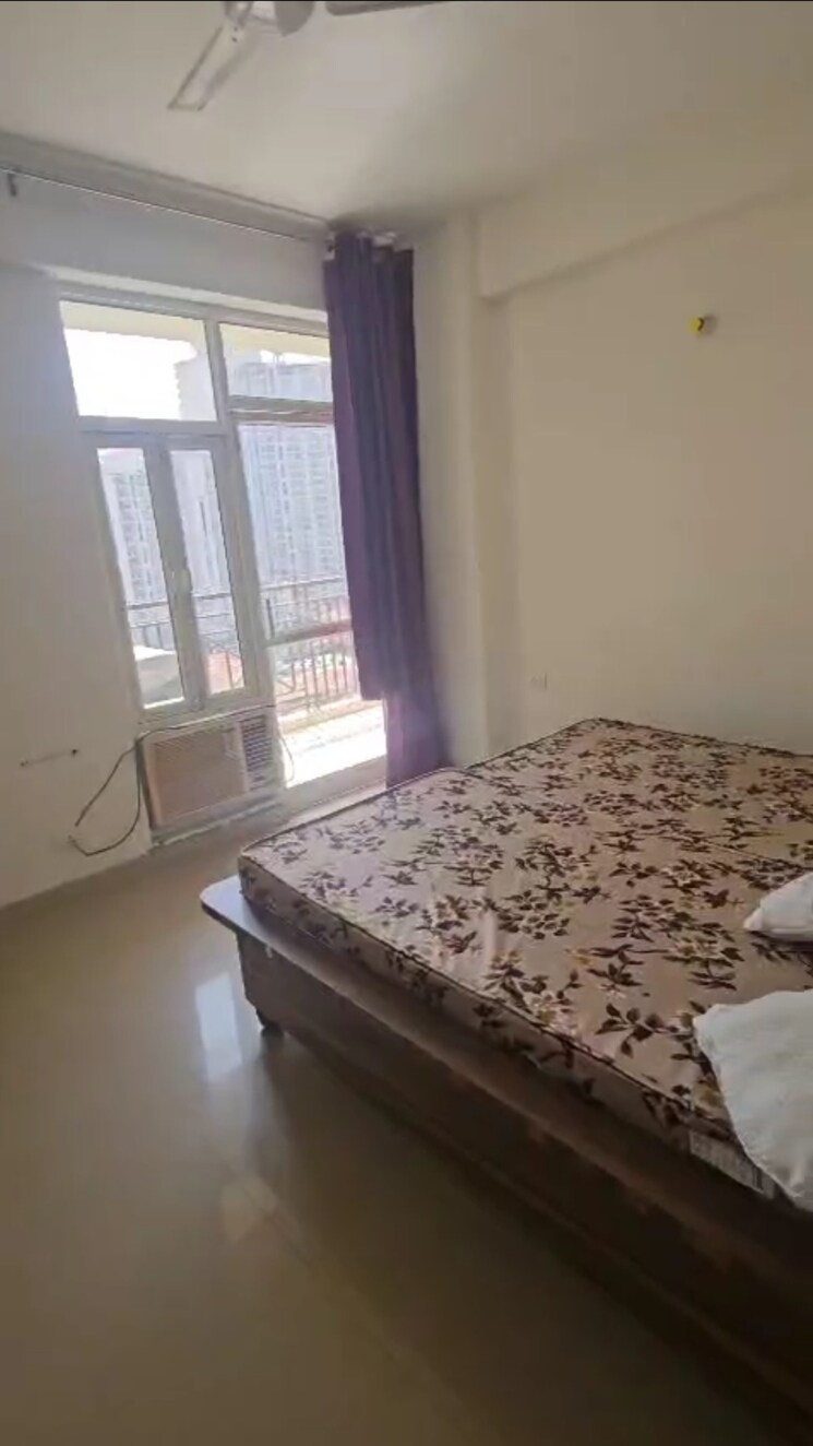 Bedroom, shree-vardhman-flora 2 Bedroom 1300 Sq.Ft. Apartment In Sector 90 Gurgaon 9482506