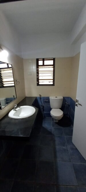 Team Area in 3 BHK Apartment at Regency Cosmos, Baner – for Rent