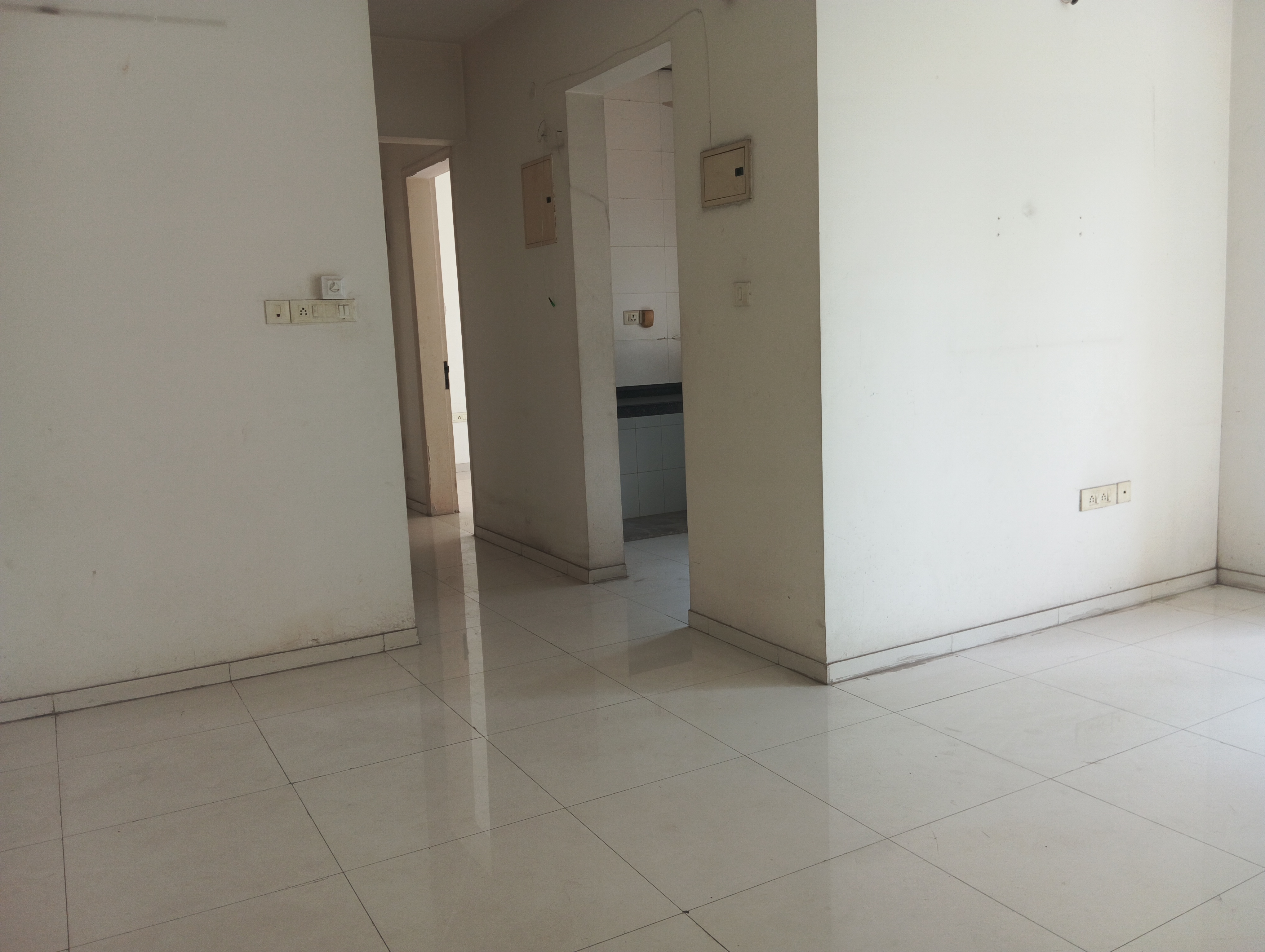2 BHK Apartment For Sale in Sheth Vasant Lawns