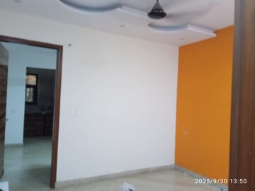 Room in 1 BHK Builder Floor at Vikas Puri – for Rent
