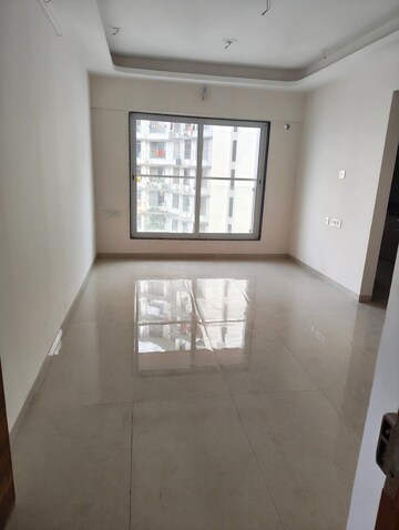 1 BHK Apartment For Rent in Je And Vee Om Trimurti, Malad East