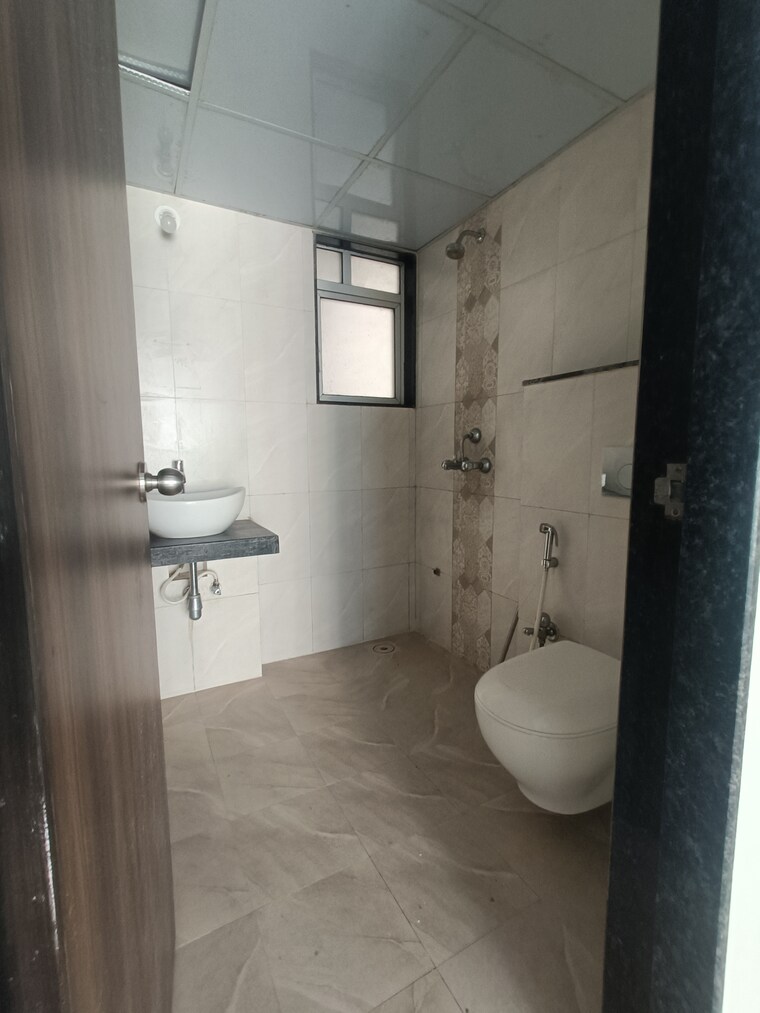 Bathroom, jp-north-euphoria 3 Bedroom 915 Sq.Ft. Apartment In Mira Road Thane 9482653