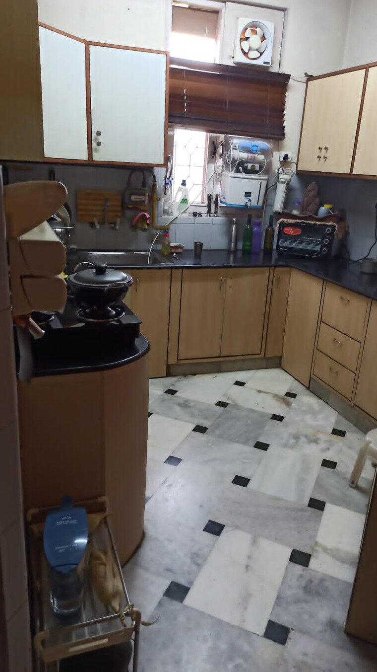 Kitchen, sector 10 dwarka 2 Bedroom 1300 Sq.Ft. Apartment In Sector 10 Dwarka Delhi 9482619