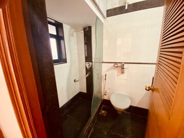 Bathroom in 4 BHK Penthouse at Lalit Apartment, Aundh – for Sale