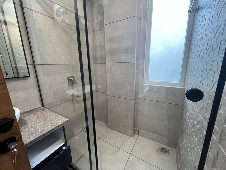 Bathroom, janakpuri 4 Bedroom 217 Sq.Yd. Builder Floor In Janakpuri Delhi 9482690