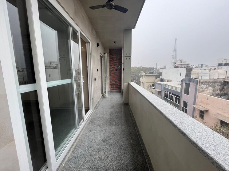 Balcony, janakpuri 4 Bedroom 217 Sq.Yd. Builder Floor In Janakpuri Delhi 9482690