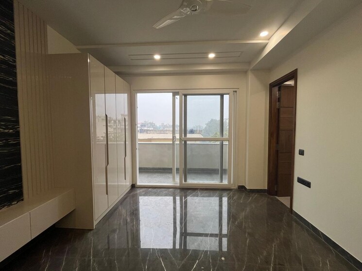 Room, janakpuri 4 Bedroom 217 Sq.Yd. Builder Floor In Janakpuri Delhi 9482690