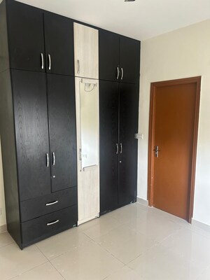 Furnished Amenities in 3 BHK Apartment at Mahendra Aarna, Electronic City Phase ii – for Rent