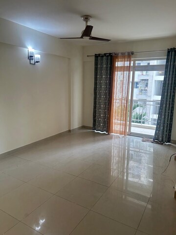 Room in 3 BHK Apartment at Mahendra Aarna, Electronic City Phase ii – for Rent
