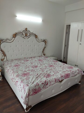 2 BHK Builder Floor For Rent in Sector 78