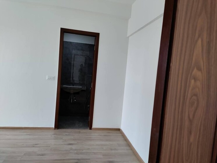 Room, amanora-adreno-towers 1 Bedroom 610 Sq.Ft. Apartment In Hadapsar Pune 9482725