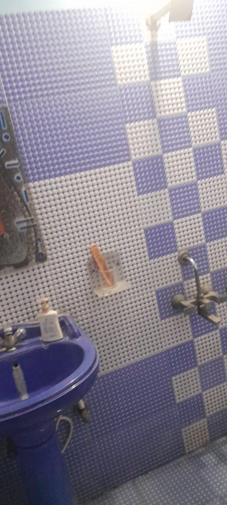 Bathroom, rwa-apartments-sector-71 1 Bedroom 850 Sq.Ft. Apartment In Sector 71 Noida 9482778