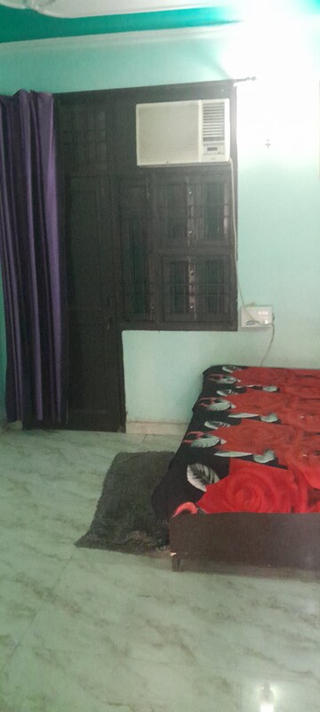 Furnished Amenities in 1 BHK Apartment at RWA Apartments Sector 71, Sector 71 – for Rent