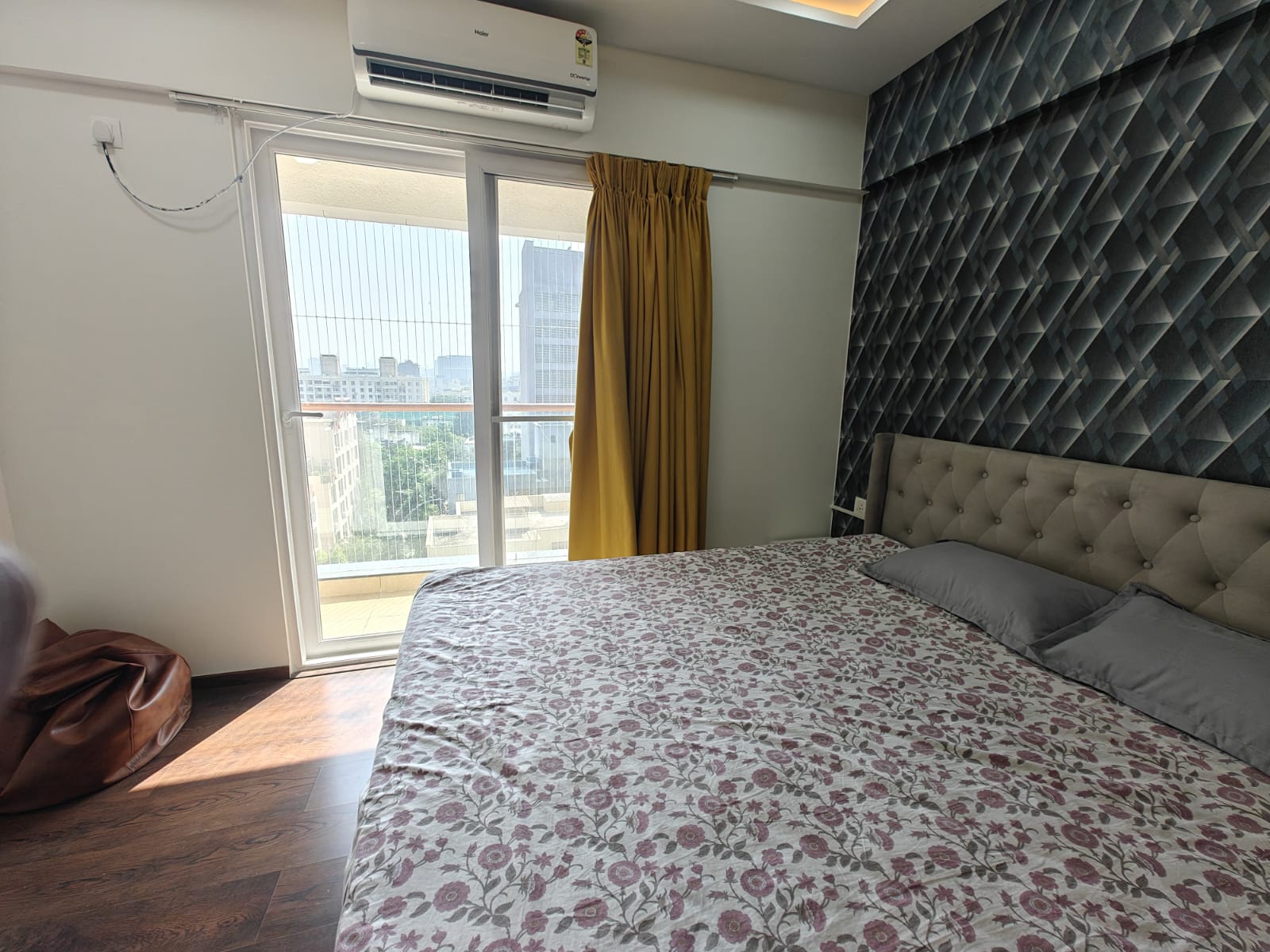 2 BHK + Pooja Room Apartment For Rent in Anand Eastwoods