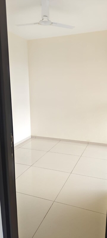 Bedroom in 3 BHK Apartment at Chandak 34 Park Estate, Goregaon West – for Rent