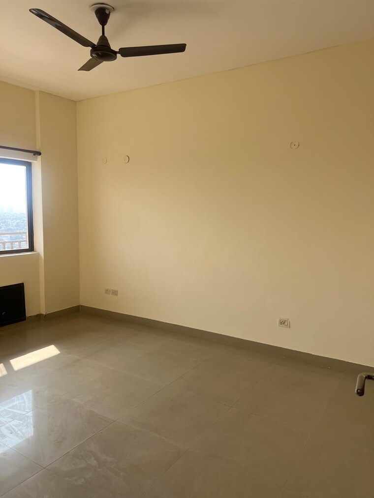 Room, ansal-sushant-estate 2 Bedroom 980 Sq.Ft. Apartment In Sector 52 Gurgaon 9482845