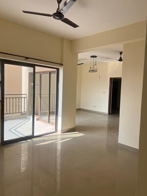 2 BHK Apartment For Rent in Ansal Sushant Estate, Sector 52