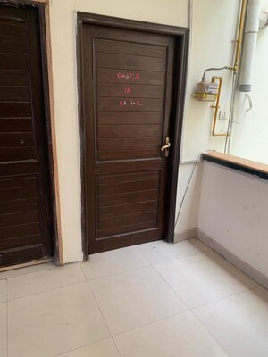 Room in 3 BHK Builder Floor at RWA Apartments Sector 73, Sector 73 – for Sale