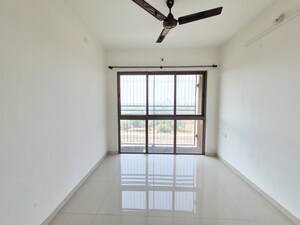 Room in 2 BHK Apartment at Runwal My City, Dombivli East – for Rent