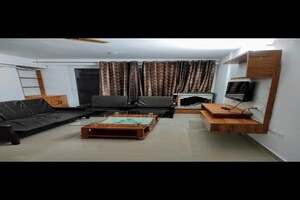 Living Room in 1 BHK Independent House at Sector 14 – for Rent