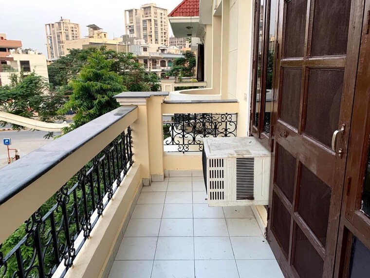 Balcony, aez-aloha 3 Bedroom 2231 Sq.Ft. Apartment In Sector 57 Gurgaon 9483102