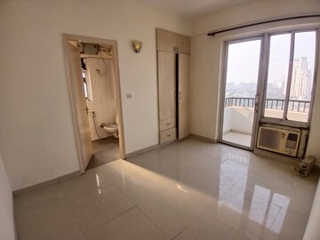 2 BHK Apartment For Rent in DLF Regency Park I, Dlf Phase iv