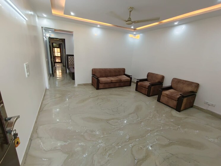 Room, safdarjung enclave 4 Bedroom 480 Sq.Yd. Builder Floor In Safdarjung Enclave Delhi 9483108