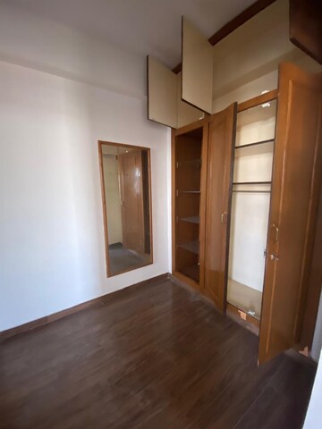 Room in 1 BHK Builder Floor at Malhan View Apartments, JakhaN-Rajpur Road – for Rent