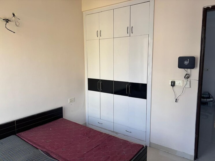 Room, motiaz-royal-citi 3 Bedroom 1800 Sq.Ft. Apartment In Ambala Highway Zirakpur 9483197