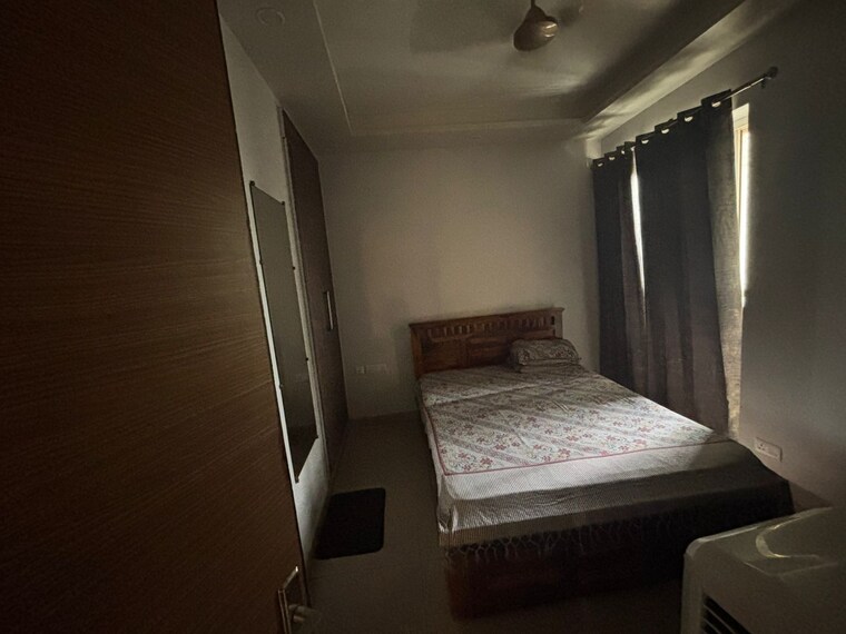 Bedroom, sector 4 wave city 2 Bedroom 1220 Sq.Ft. Apartment In Sector 4 Wave City Ghaziabad 9483185