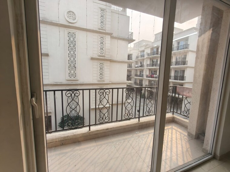 Balcony, signature-global-park-4-and-5 3 Bedroom 1120 Sq.Ft. Builder Floor In Sohna Sector 36 Gurgaon 9483222