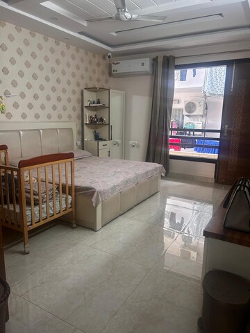 Living Room in 3 BHK Builder Floor at M3M Atrium, Sector 57 – for Rent