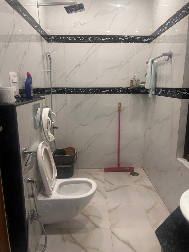 Bathroom, m3m-atrium 3 Bedroom 300 Sq.Yd. Builder Floor In Sector 57 Gurgaon 9483296