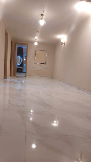Room in 2 BHK Apartment at M3M Heights, Sector 65 – for Rent