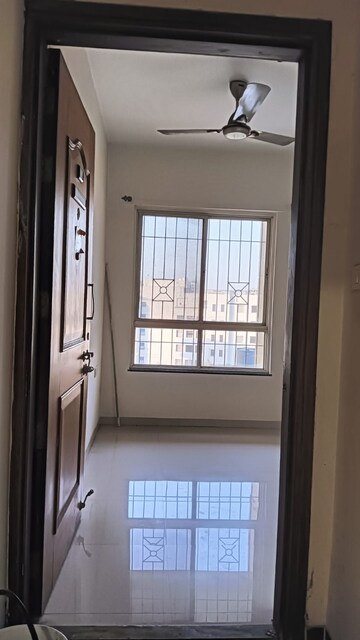 Room in 2 BHK Apartment at Nyati Equatorial II, Bavdhan – for Rent