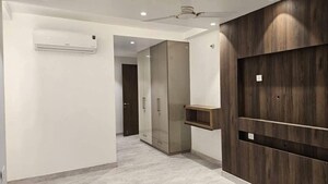 Room in 2 BHK Builder Floor at Sector 4 – for Rent