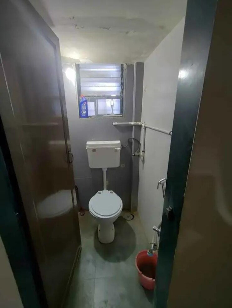 Bathroom, shree-ostwal-onyx 1 Bedroom 500 Sq.Ft. Apartment In Bhayandar East Thane 9484425