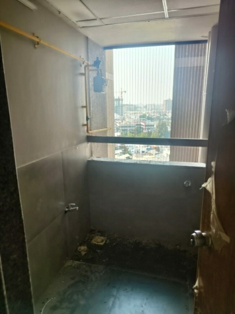 Bathroom, chandkheda 3 Bedroom 2000 Sq.Ft. Apartment In Chandkheda Ahmedabad 9484434