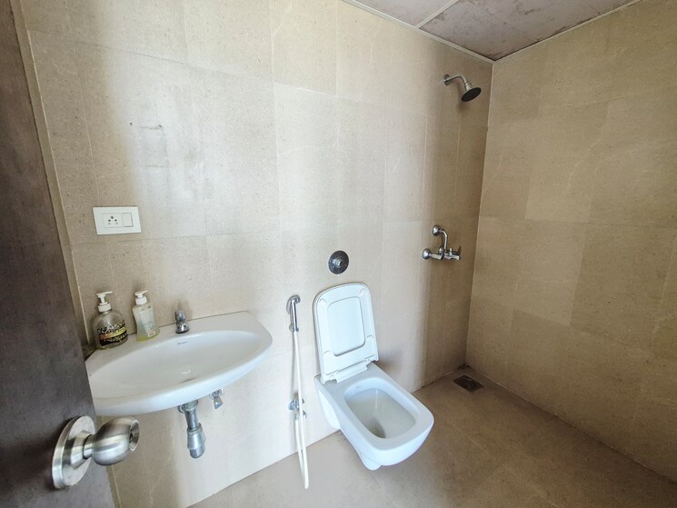 Bathroom, runwal-my-city 2 Bedroom 576 Sq.Ft. Apartment In Dombivli East Thane 9484436