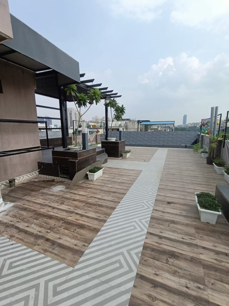  Parking, sector 4 2.5 Bedroom 1356 Sq.Ft. Builder Floor In Sector 4 Gurgaon 9484483