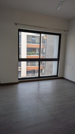 Room in 3 BHK Builder Floor at Birla Navya, Sector 63a – for Rent