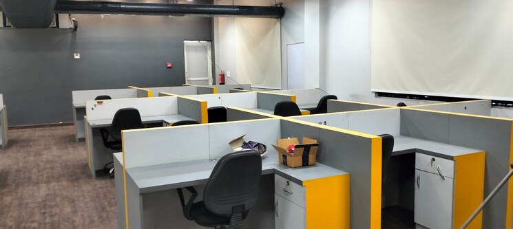 Team Area, sector 2 Commercial Office Space 1000 Sq.Ft. In Sector 2 Noida 9484430
