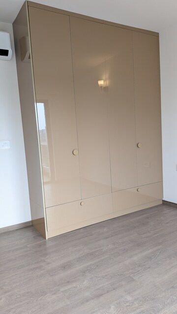 Room in 3 BHK Builder Floor at Birla Navya, Sector 63a – for Rent