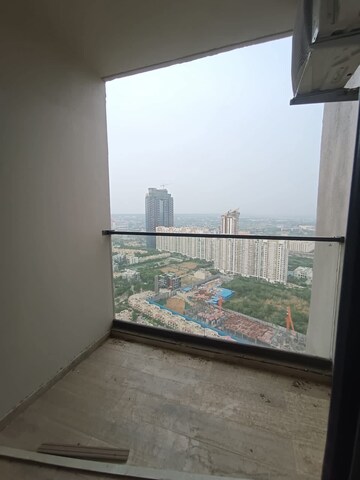 Room in 2 BHK Apartment at M3M Sky City, Sector 65 – for Sale