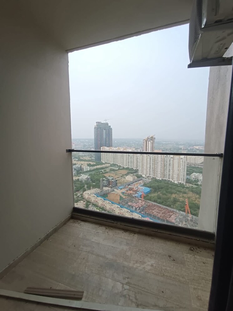 Room, m3m-sky-city 2 Bedroom 1310 Sq.Ft. Apartment In Sector 65 Gurgaon 9484551